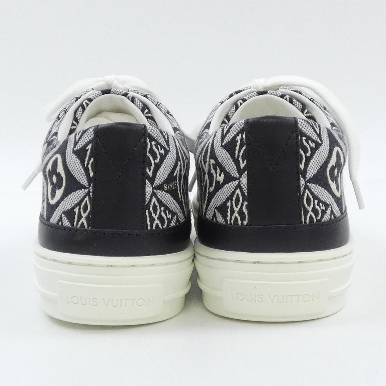 ルイヴィトン LOUIS VUITTON スニーカー