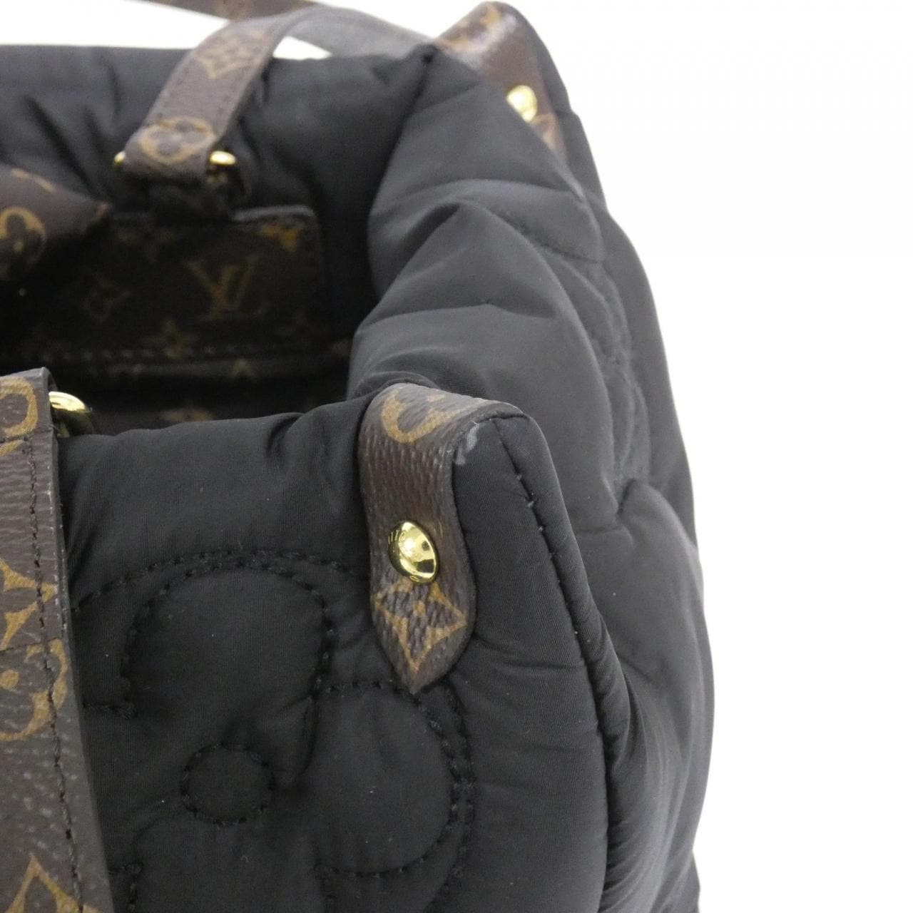 ルイヴィトン モノグラム(LVピロー) オンザゴー MM M21069 バッグ