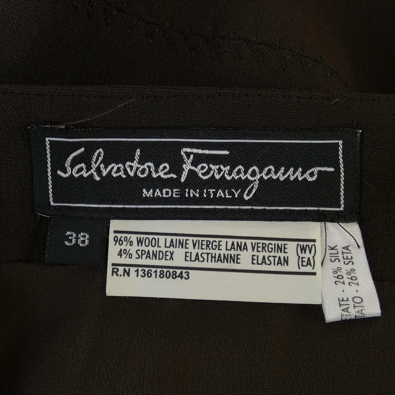 フェラガモ FERRAGAMO スカート