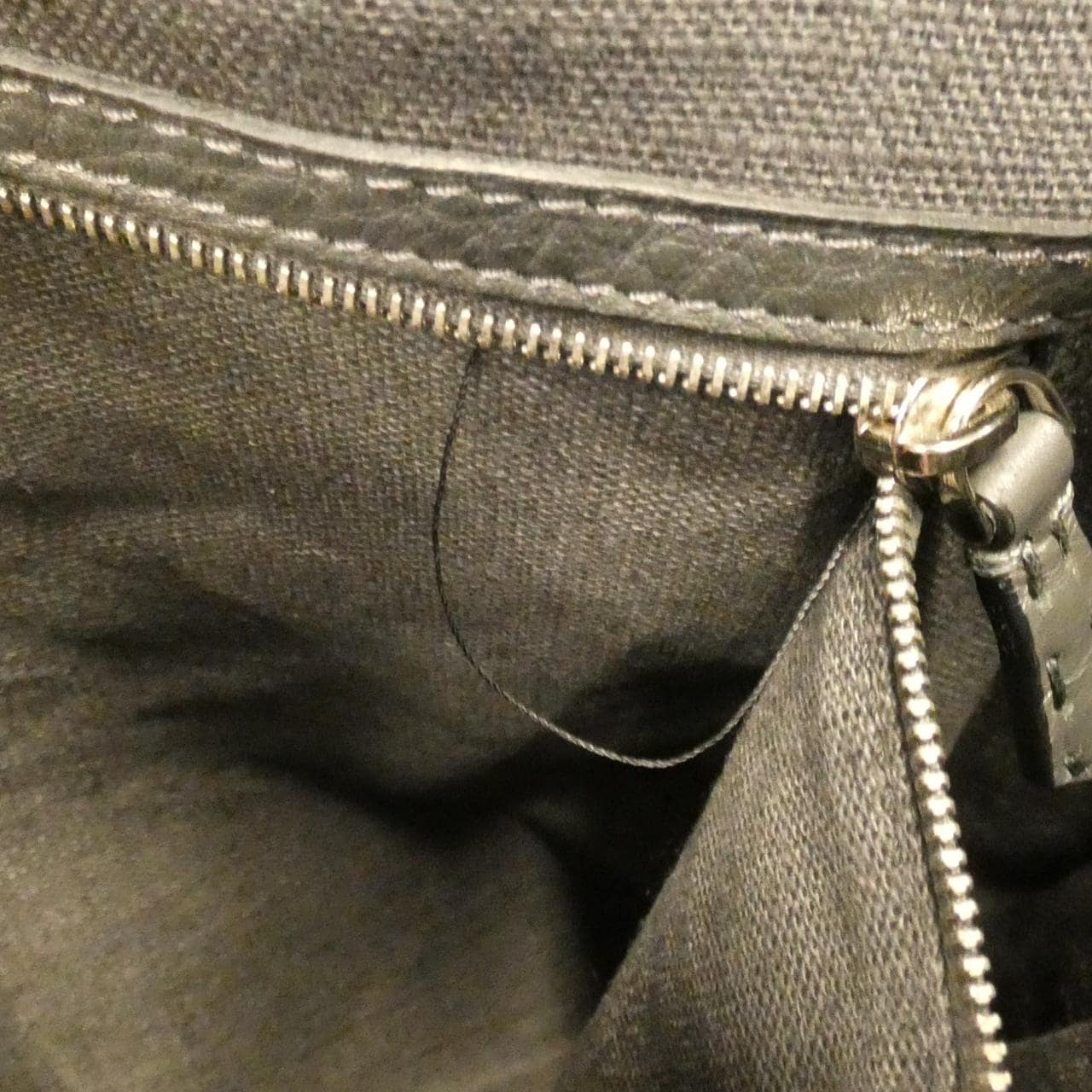 フェンディ SELLERIA 7VA335 NDU バッグ