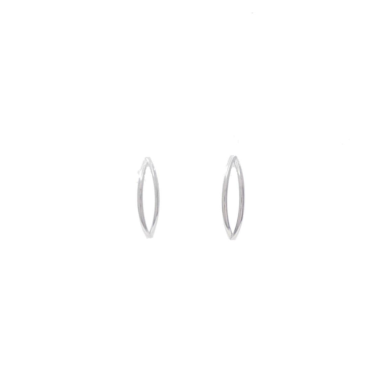 K18WG earrings