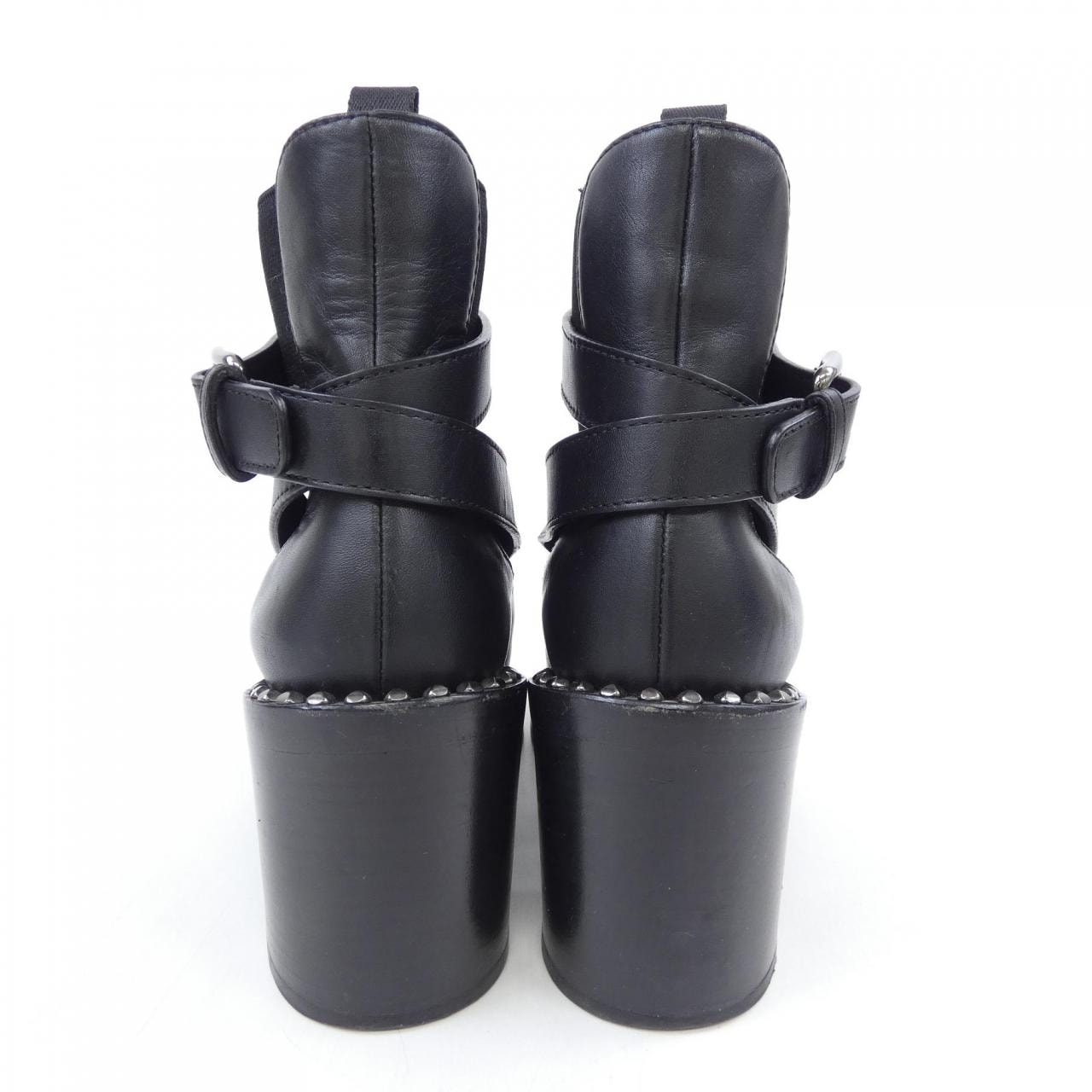 ミュウミュウ MIU MIU ブーツ