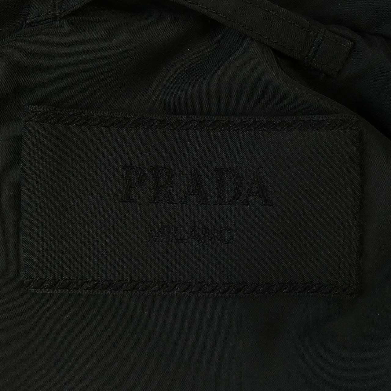 プラダ PRADA トライアングルロゴ SGH073 R232 1060 ダウンジャケット