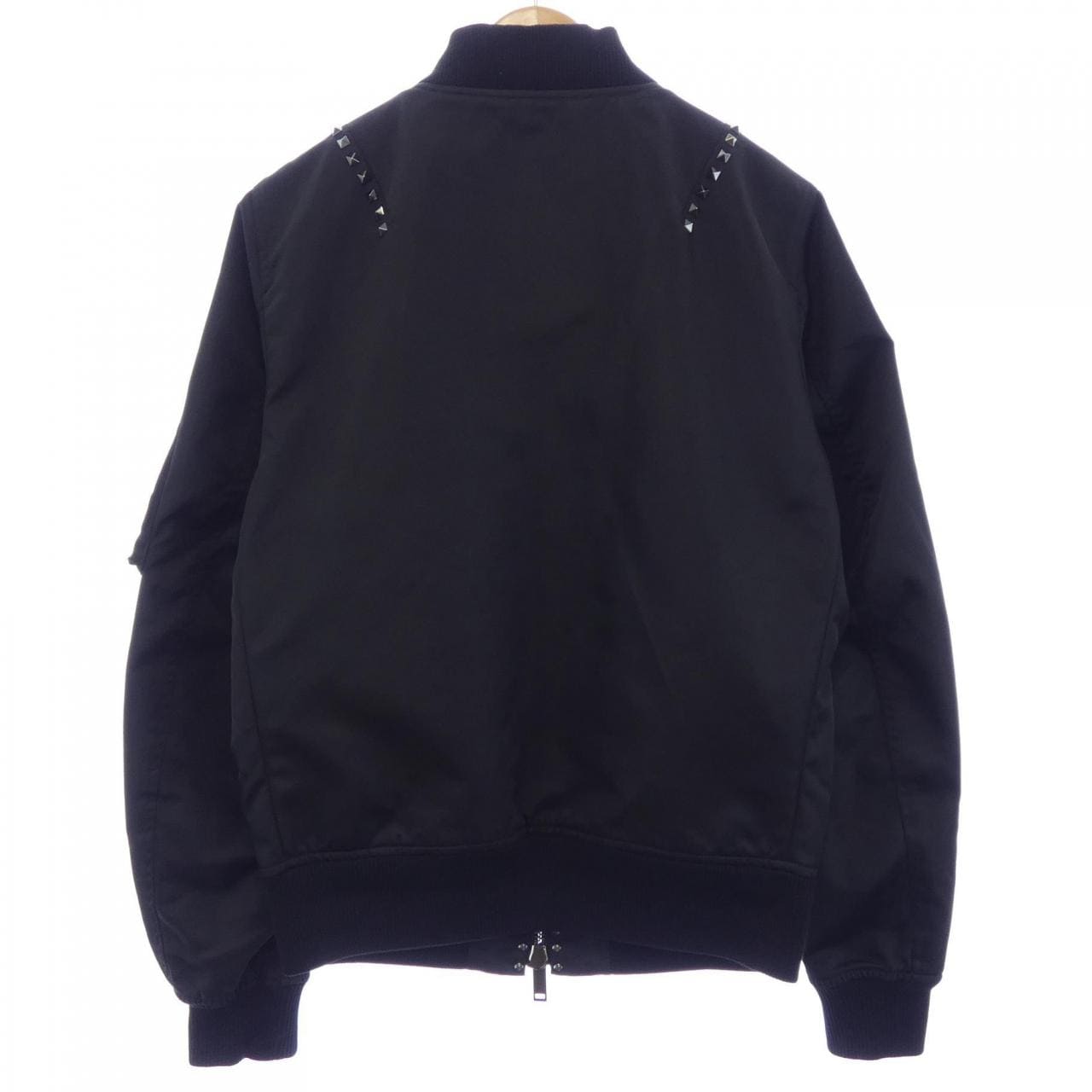 ヴァレンティノ VALENTINO MV3CI1602KP ジャケット