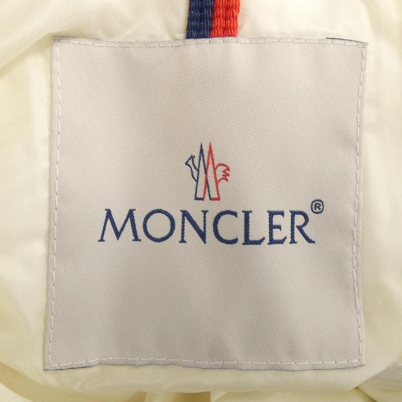 モンクレール MONCLER ダウンジャケット