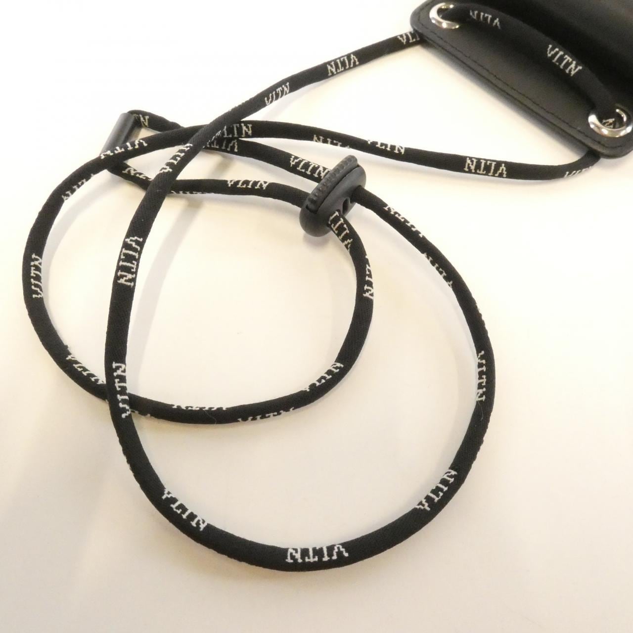 ヴァレンティノガラヴァーニ TY2POP90LVN 財布