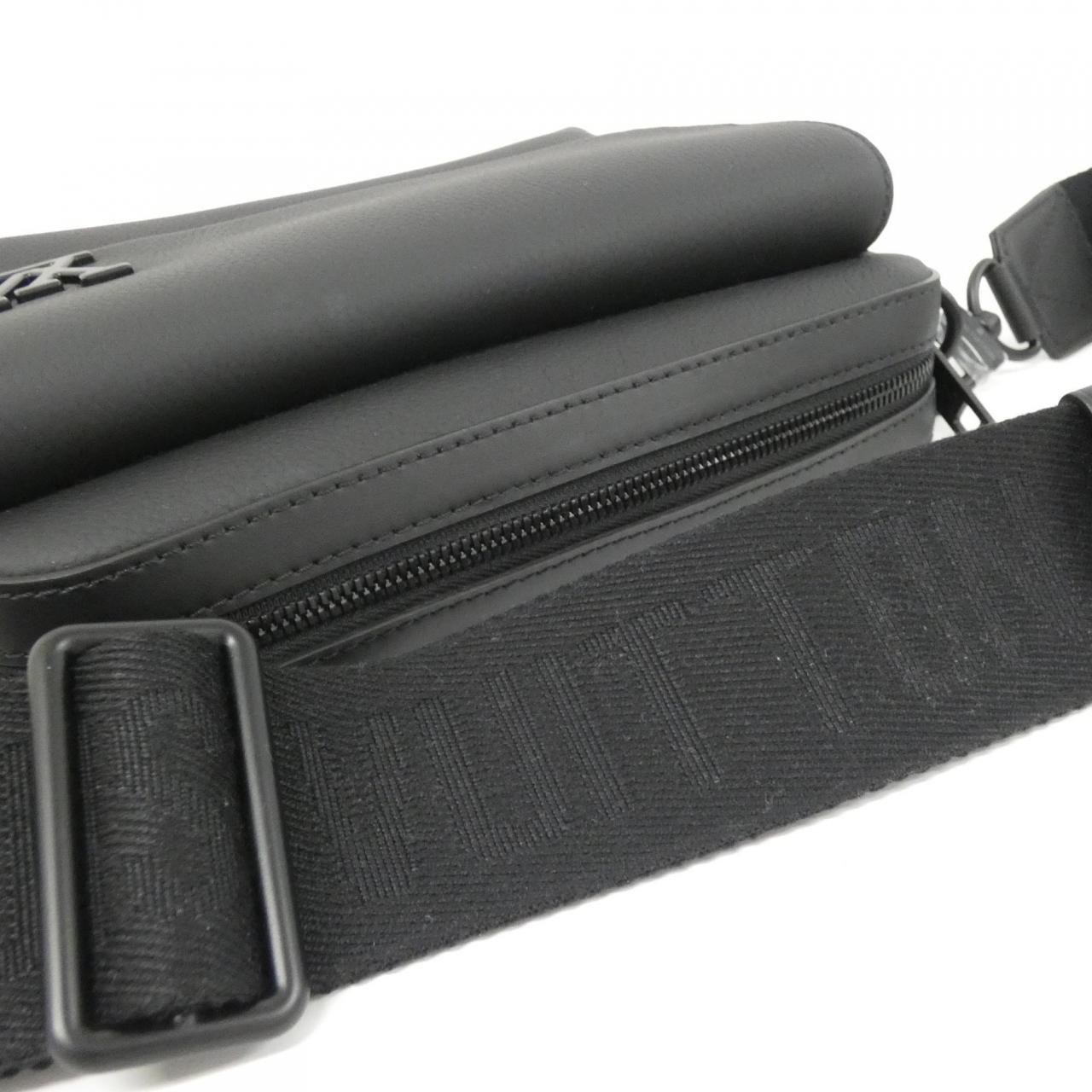 LOUIS VUITTON LV Aerogram Fastline 郵差包 M22482 肩背包