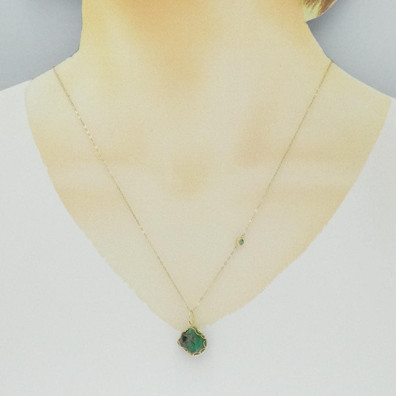 K18YG エメラルド ネックレス 3.00CT