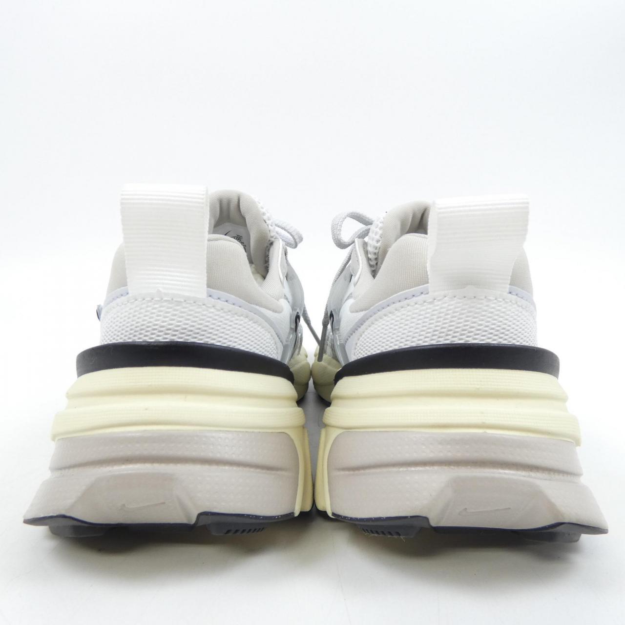 ナイキ NIKE スニーカー