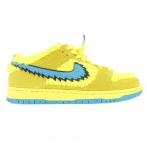 ナイキ NIKE CJ5378-700 スニーカー