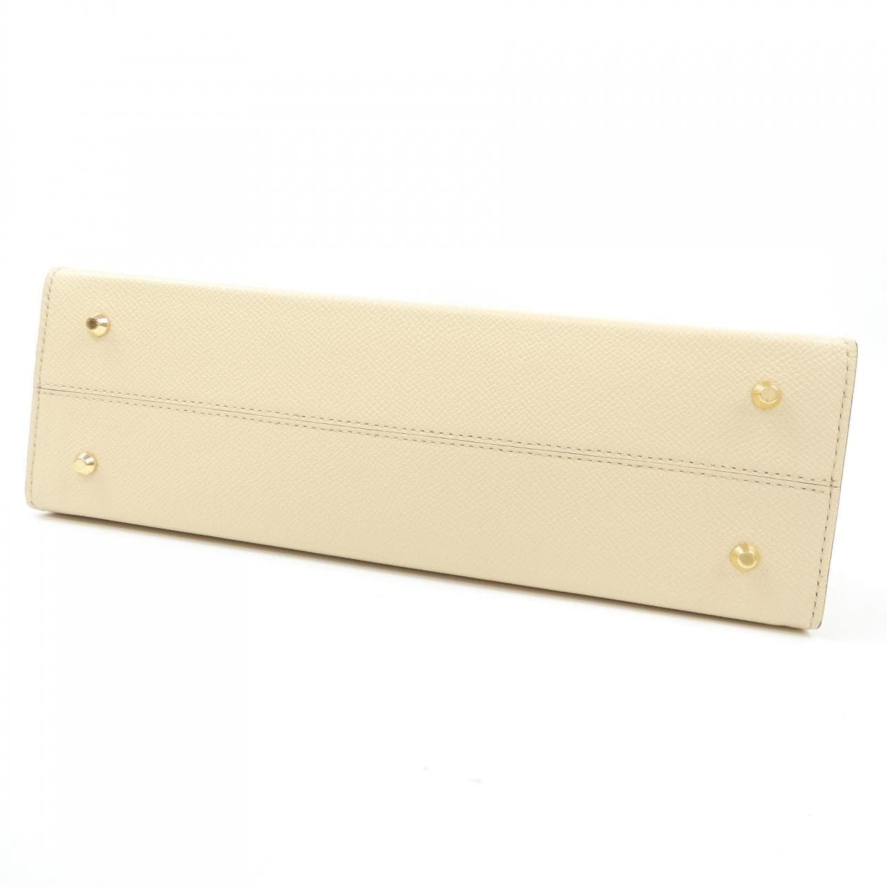 德爾沃DELVAUX