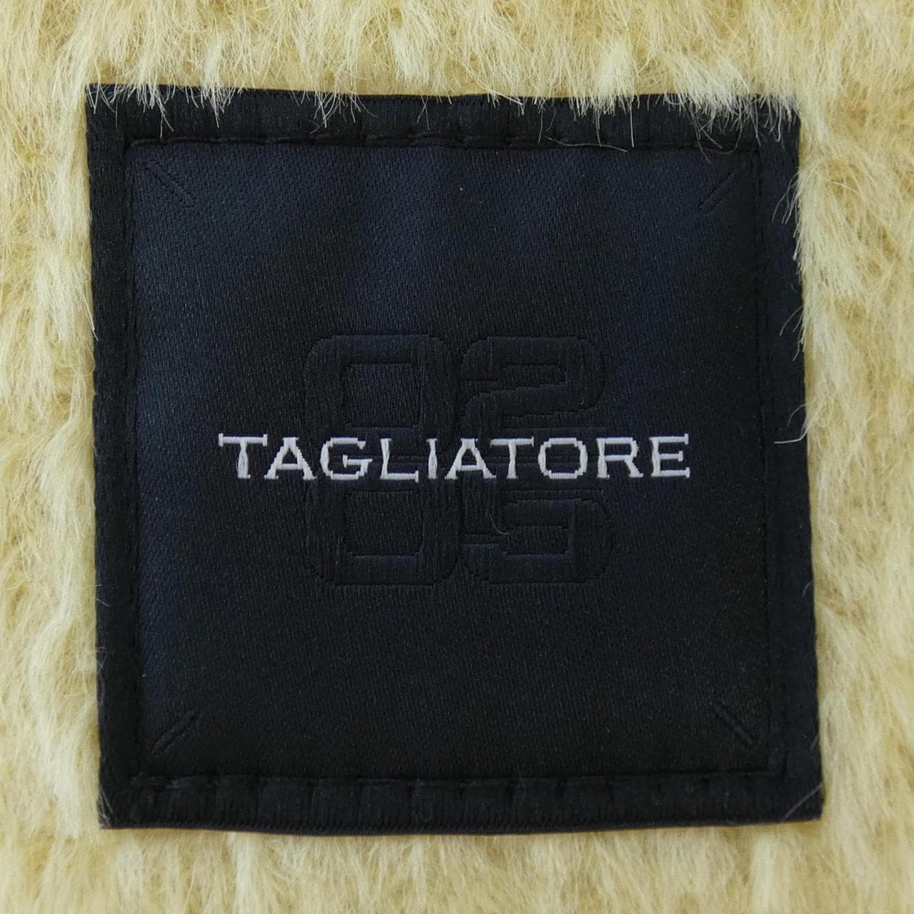 タリアトーレ TAGLIATORE コート