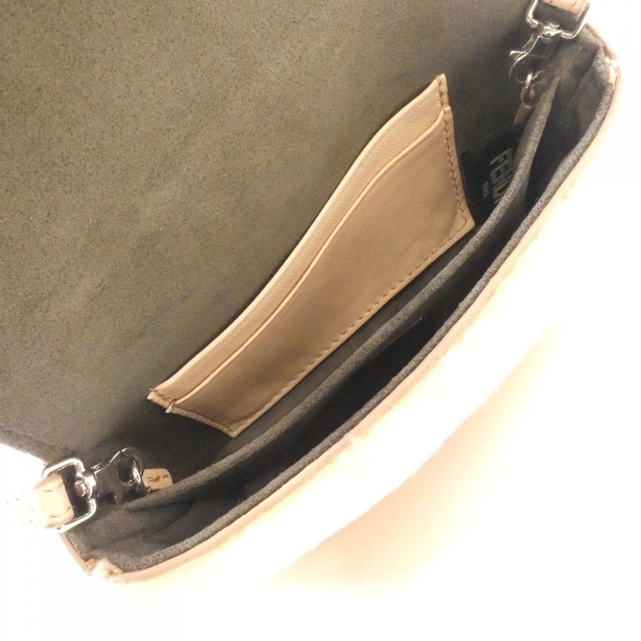 フェンディ マイクロバゲット 8M0354 5AY バッグ