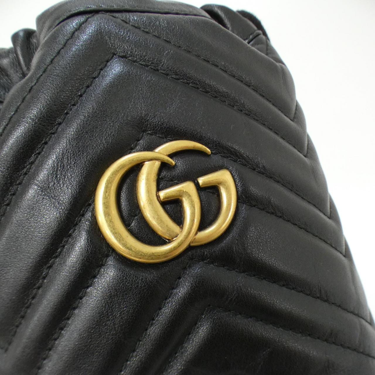 グッチ GG MARMONT 575163 DTDRT ショルダーバッグ