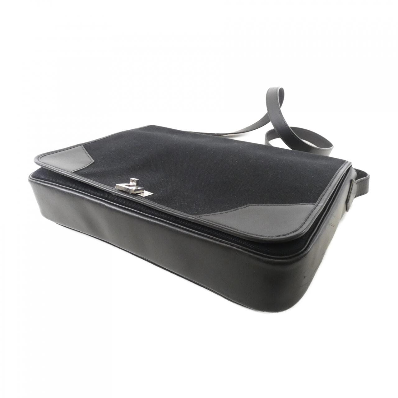 エルメス ポルト･ドキュマン･ヴィクトリア2 ショルダーバッグ