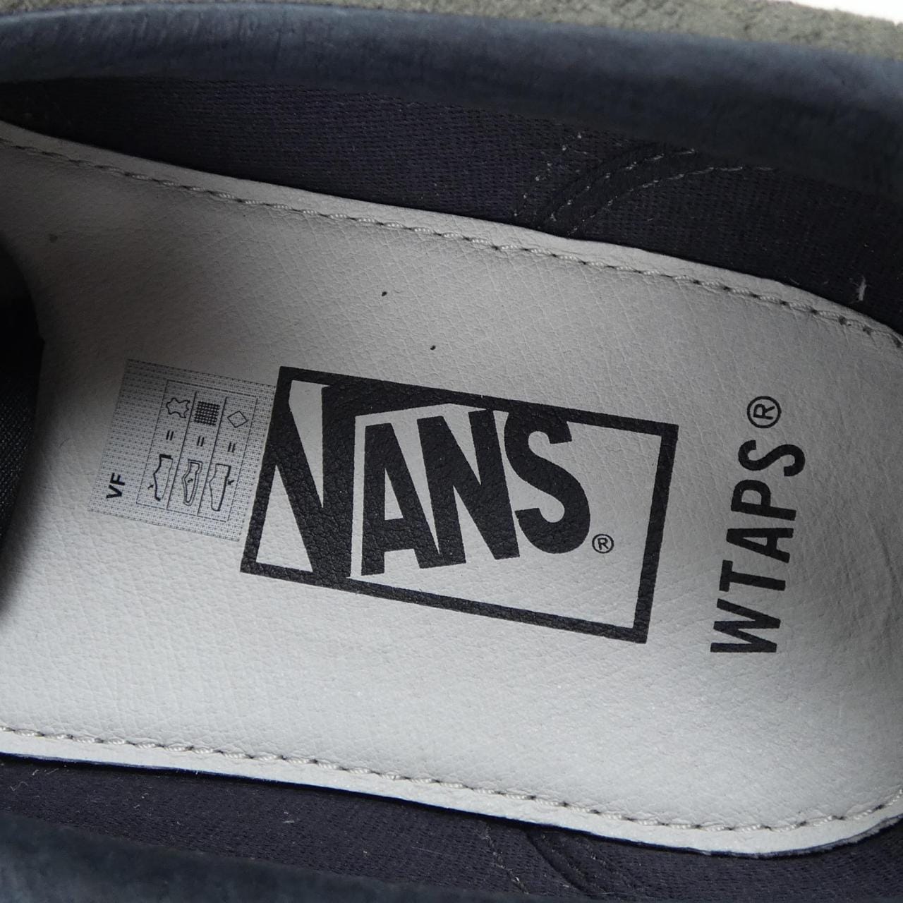 バンズ VANS スニーカー