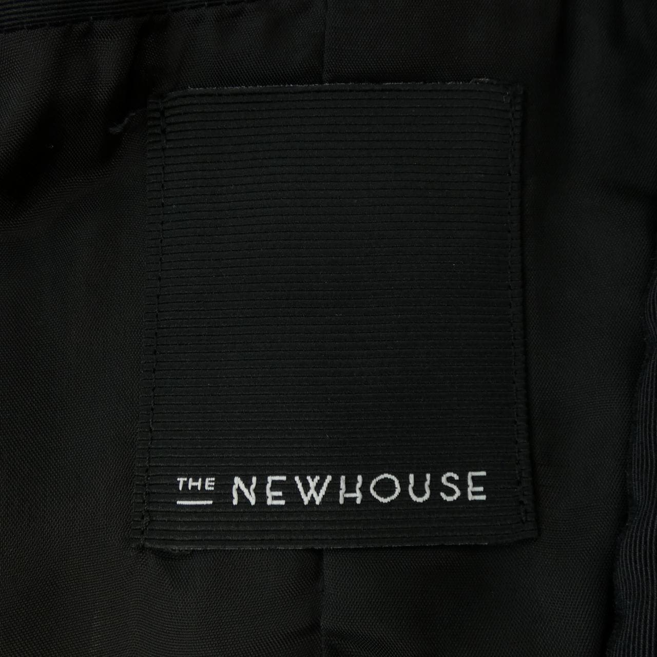 ザニューハウス THE NEWHOUSE ジャケット