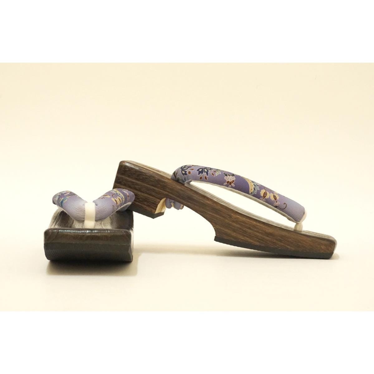 【新品】女下駄　【岡重】Ｆサイズ