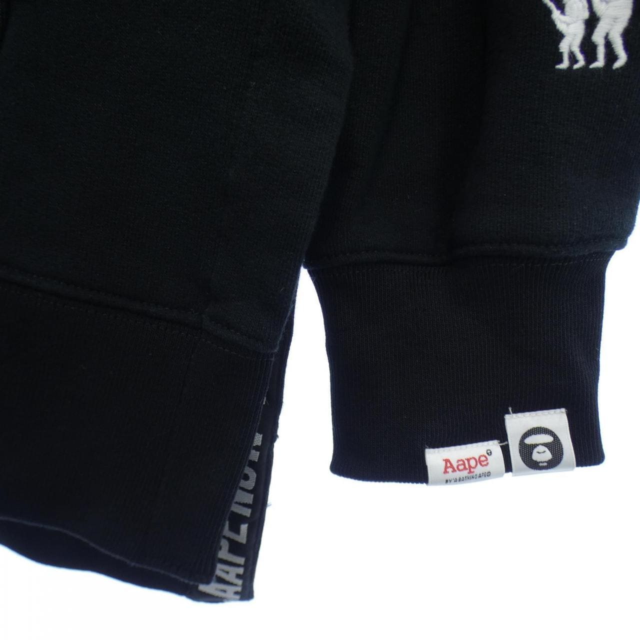 アベイシングエイプ A BATHING APE パーカー