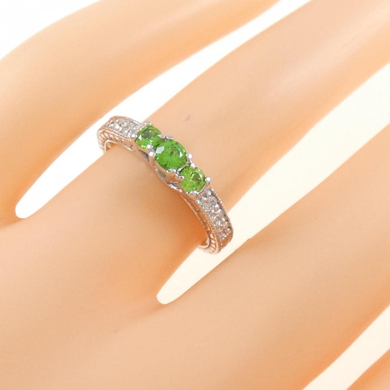 K18WG デマントイドガーネット リング 0.33CT