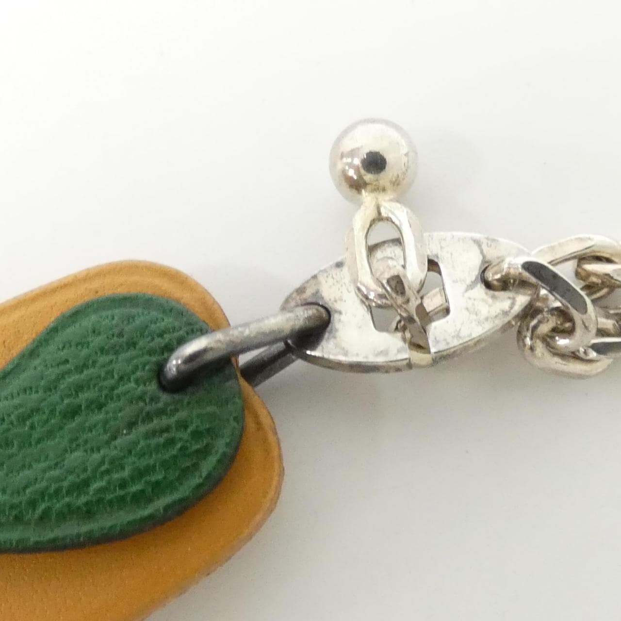 HERMES POIRE Fruit Porte Cle Keychain 027889CA