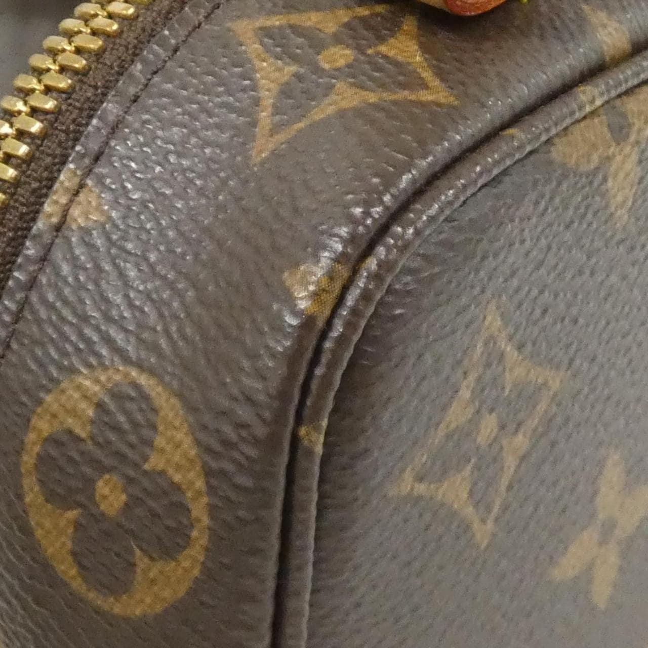 ルイヴィトン モノグラム ユーティリティ クロスボディ M80446 ショルダーバッグ