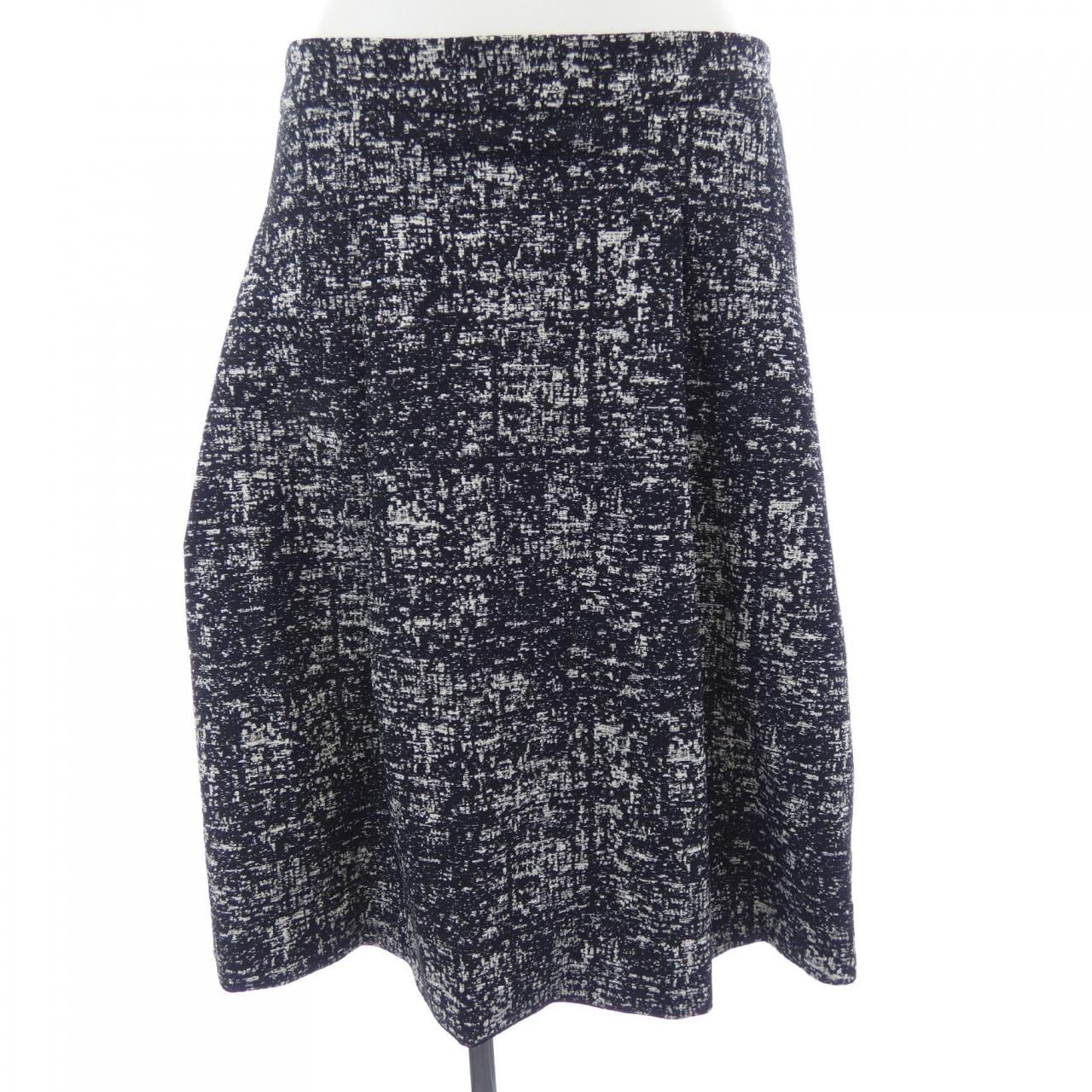 エムプルミエブラック M-Premier BLACK スカート