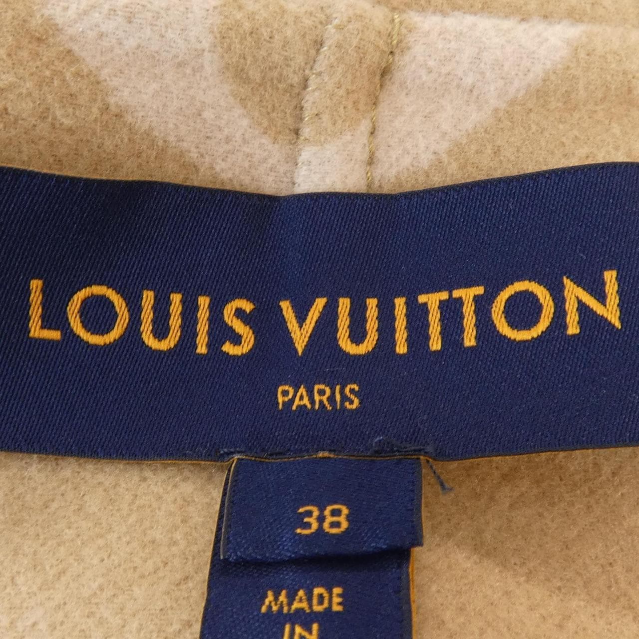 ルイヴィトン LOUIS VUITTON ベルテッドダブルフェイスフーデッドラップコート FMCO05NUV コート