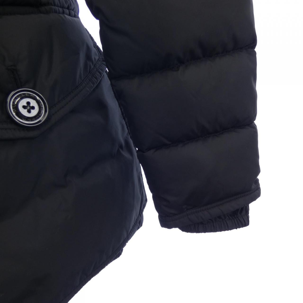 モンクレール MONCLER ダウンジャケット