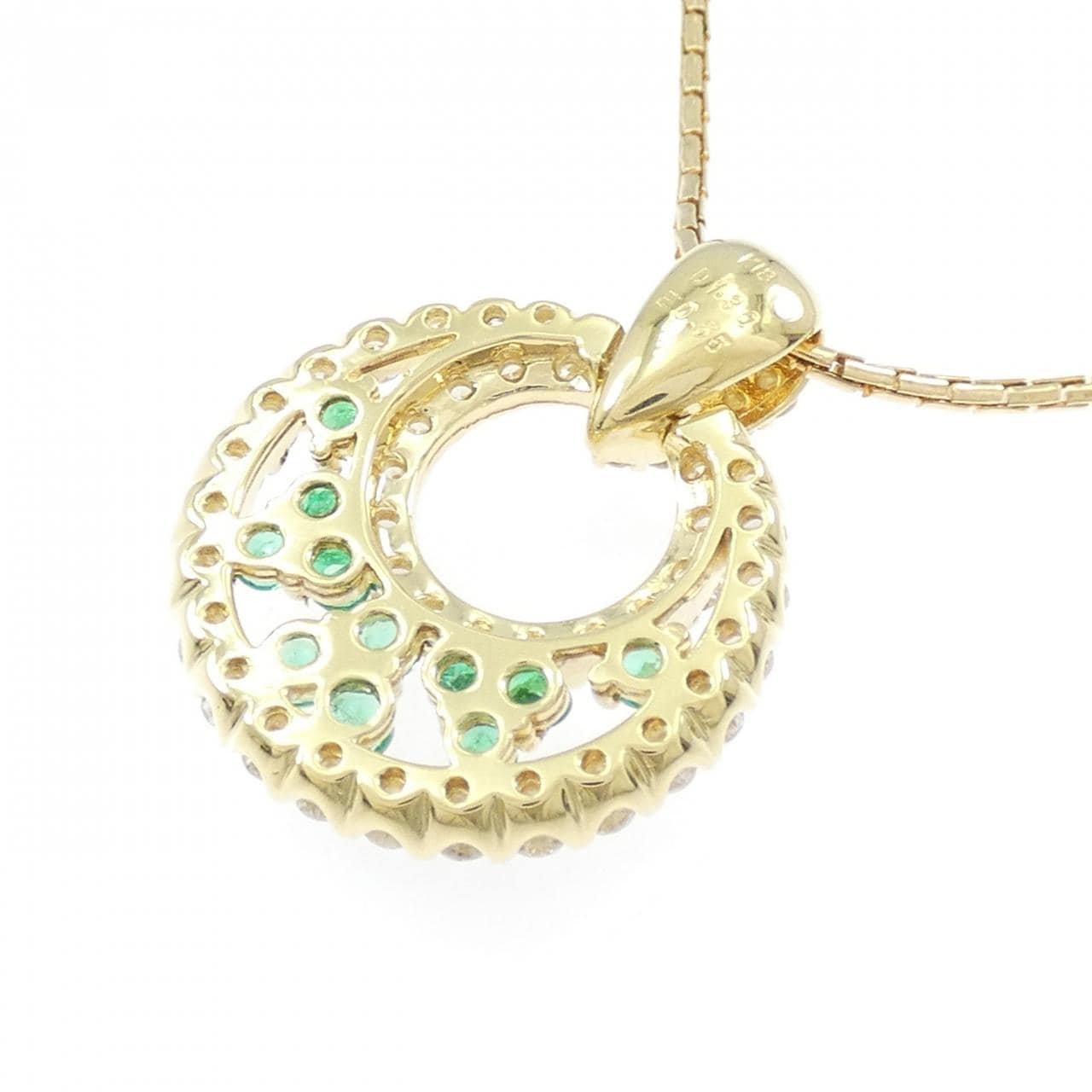 18K Yellow Gold Emerald Necklace 0.55CT