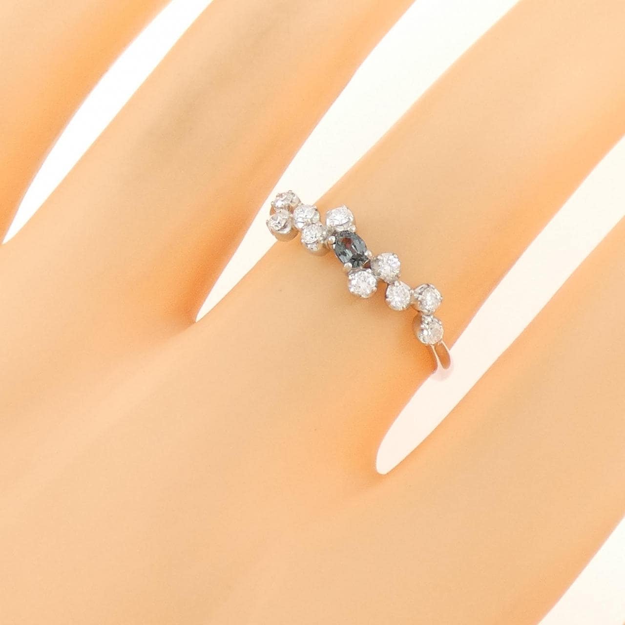 PT950 アレキサンドライト リング 0.09CT
