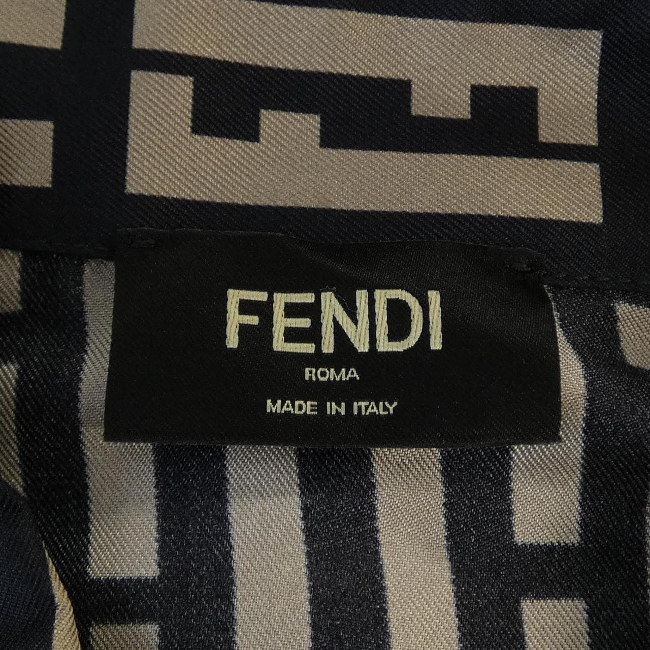 フェンディ FENDI FFモチーフ FS1038 AQID シャツ