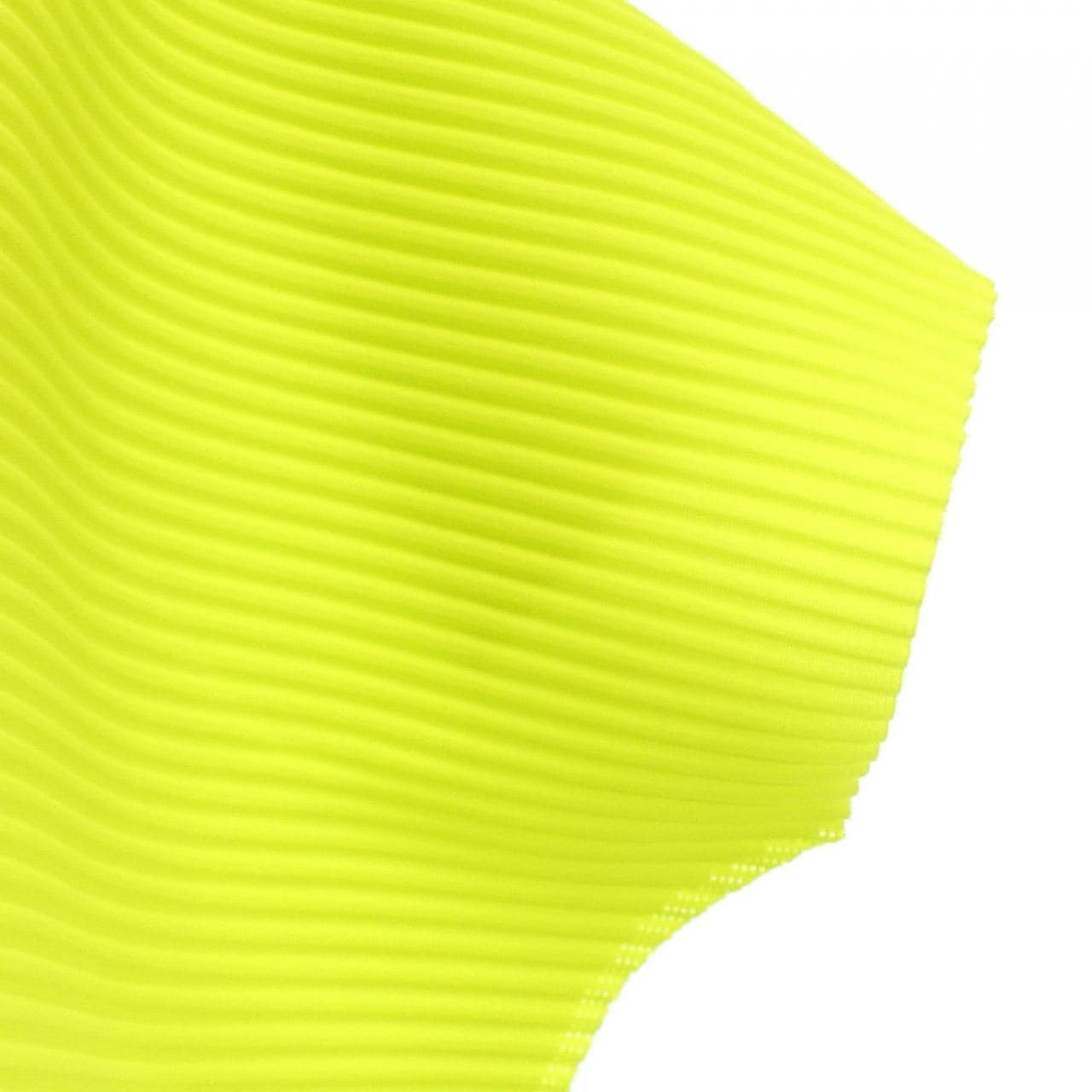 ミーイッセイミヤケ me ISSEY MIYAKE トップス
