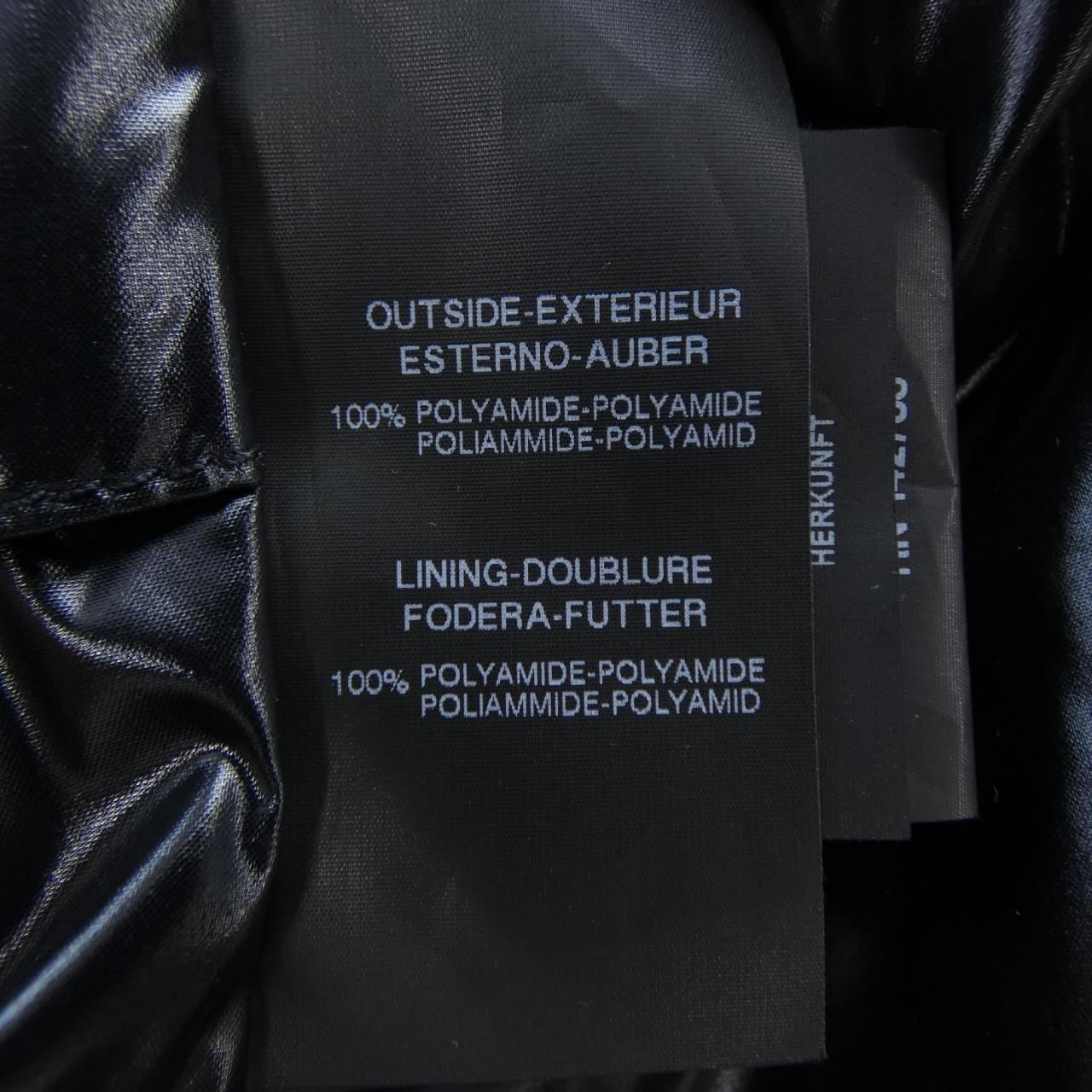 デュベティカ DUVETICA ダウンジャケット