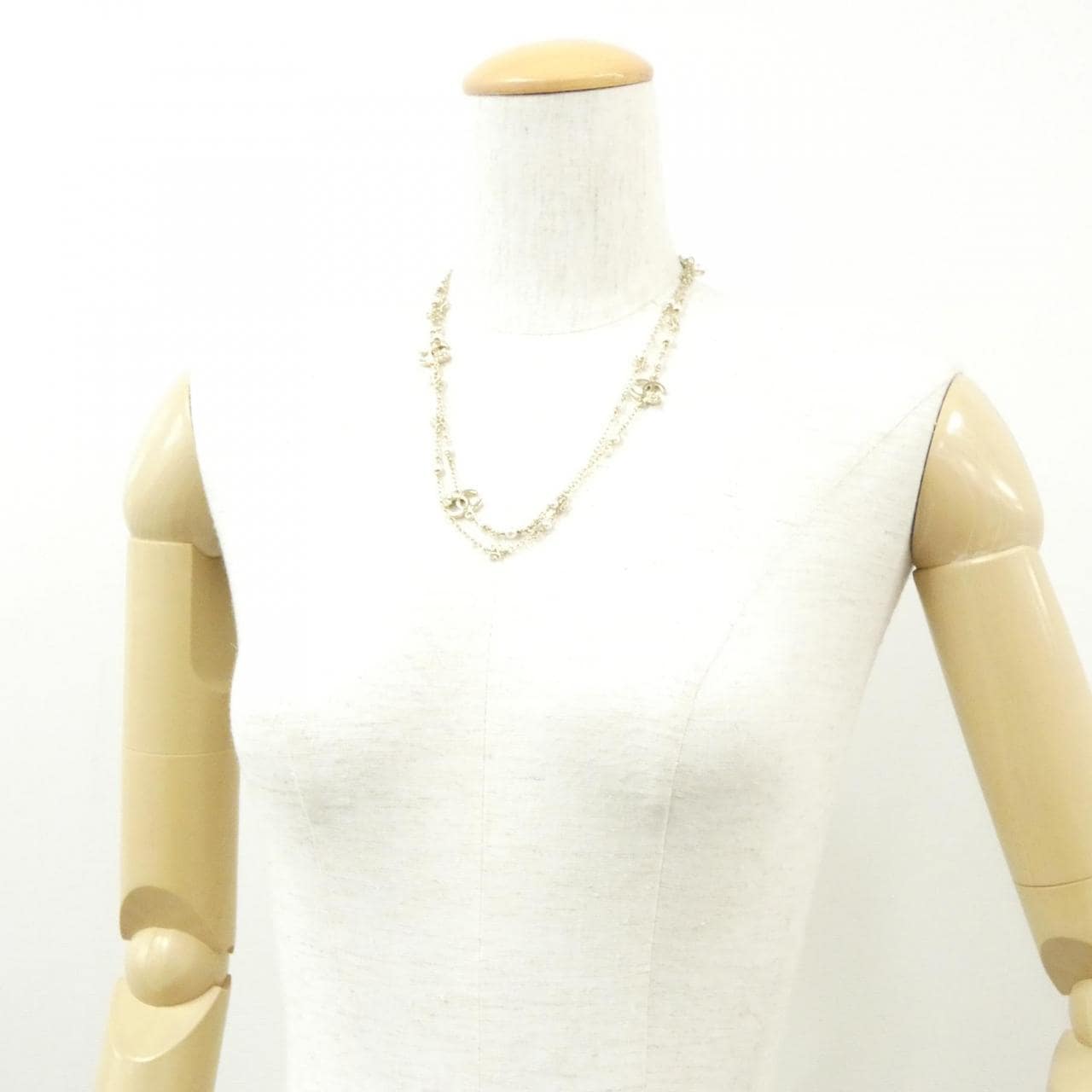 CHANEL necklace