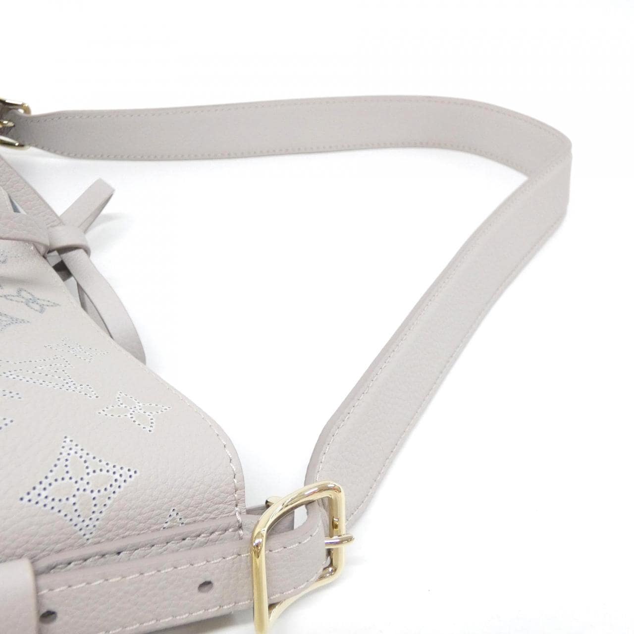 ルイヴィトン マヒナ(フライト モード) フロール M12496 ショルダーバッグ