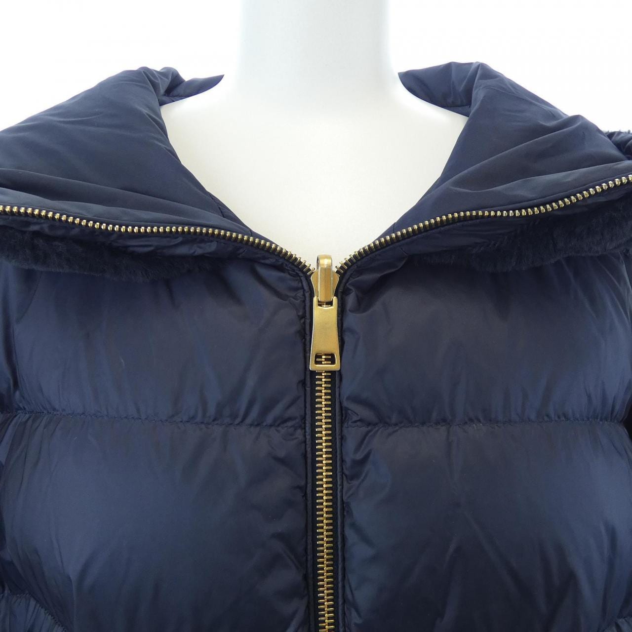 モンクレール MONCLER EVETTES ダウンコート