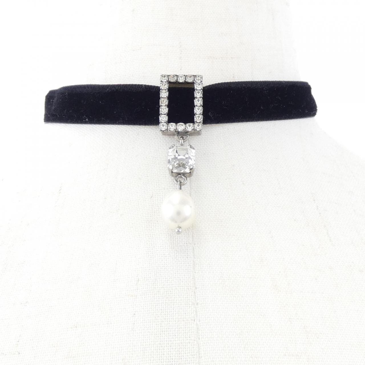 ロジェヴィヴィエ ROGER VIVIER NECKLACE