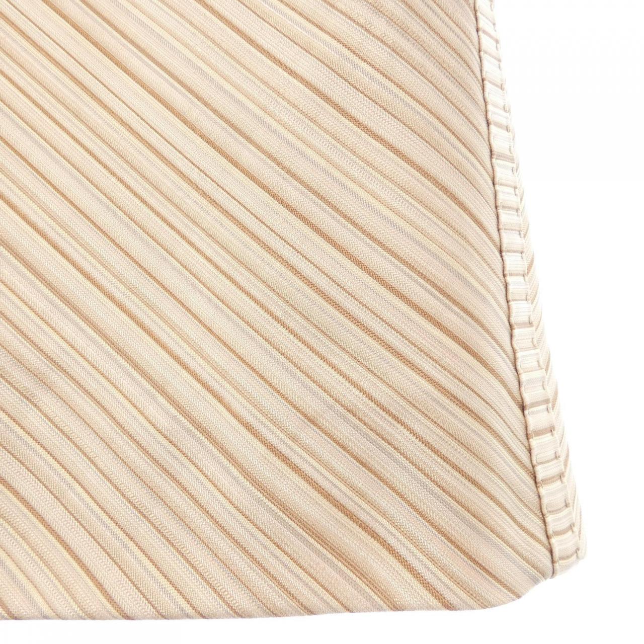 ルイヴィトン LOUIS VUITTON WISK23CV7 スカート