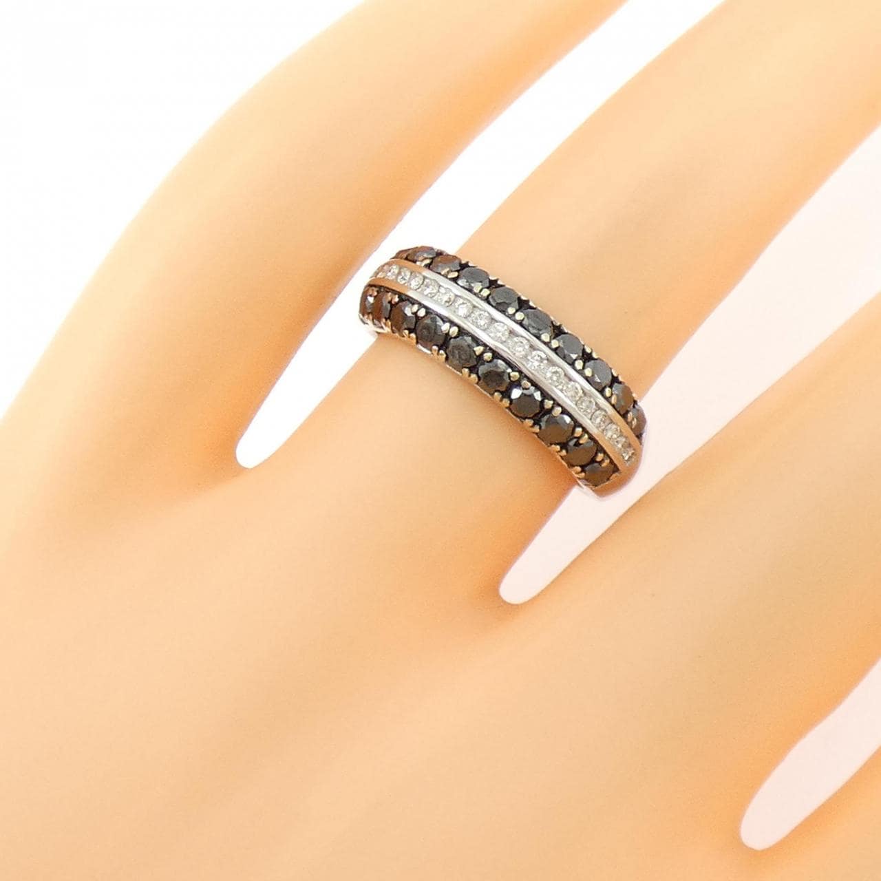 K18WG/K18BG ダイヤモンド リング 1.00CT