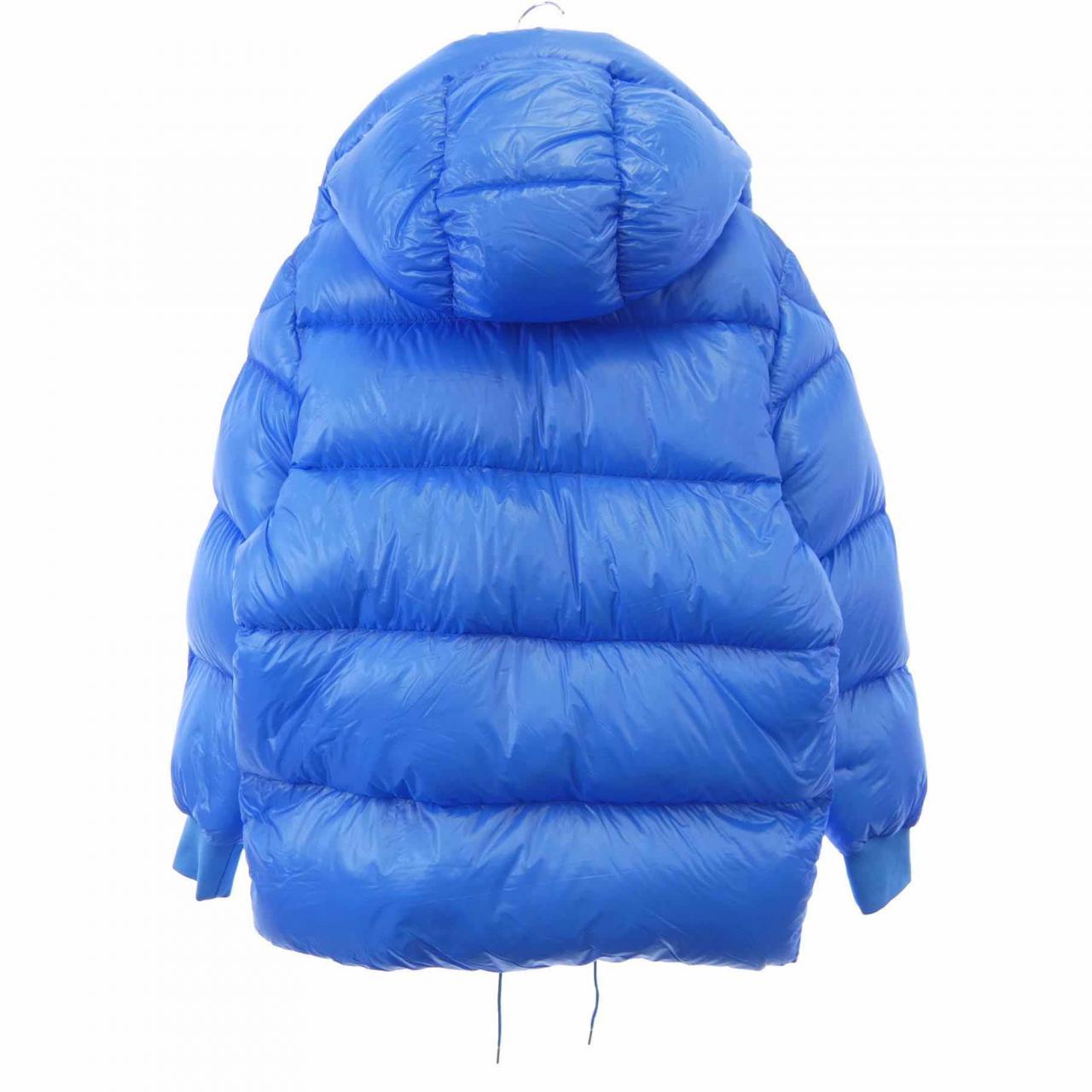モンクレール MONCLER ダウンジャケット