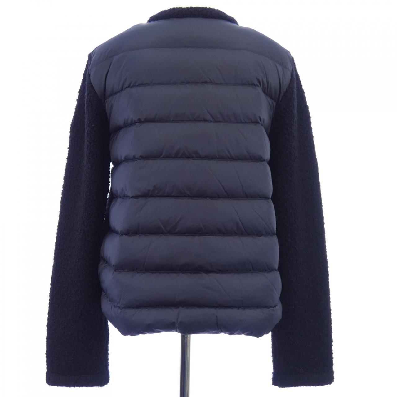 【新品】モンクレール MONCLER K20939B00005 ダウンジャケット