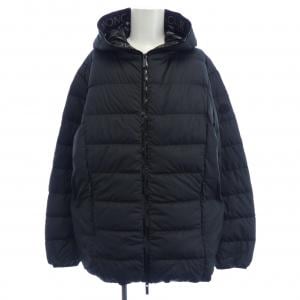 モンクレール MONCLER ダウンジャケット