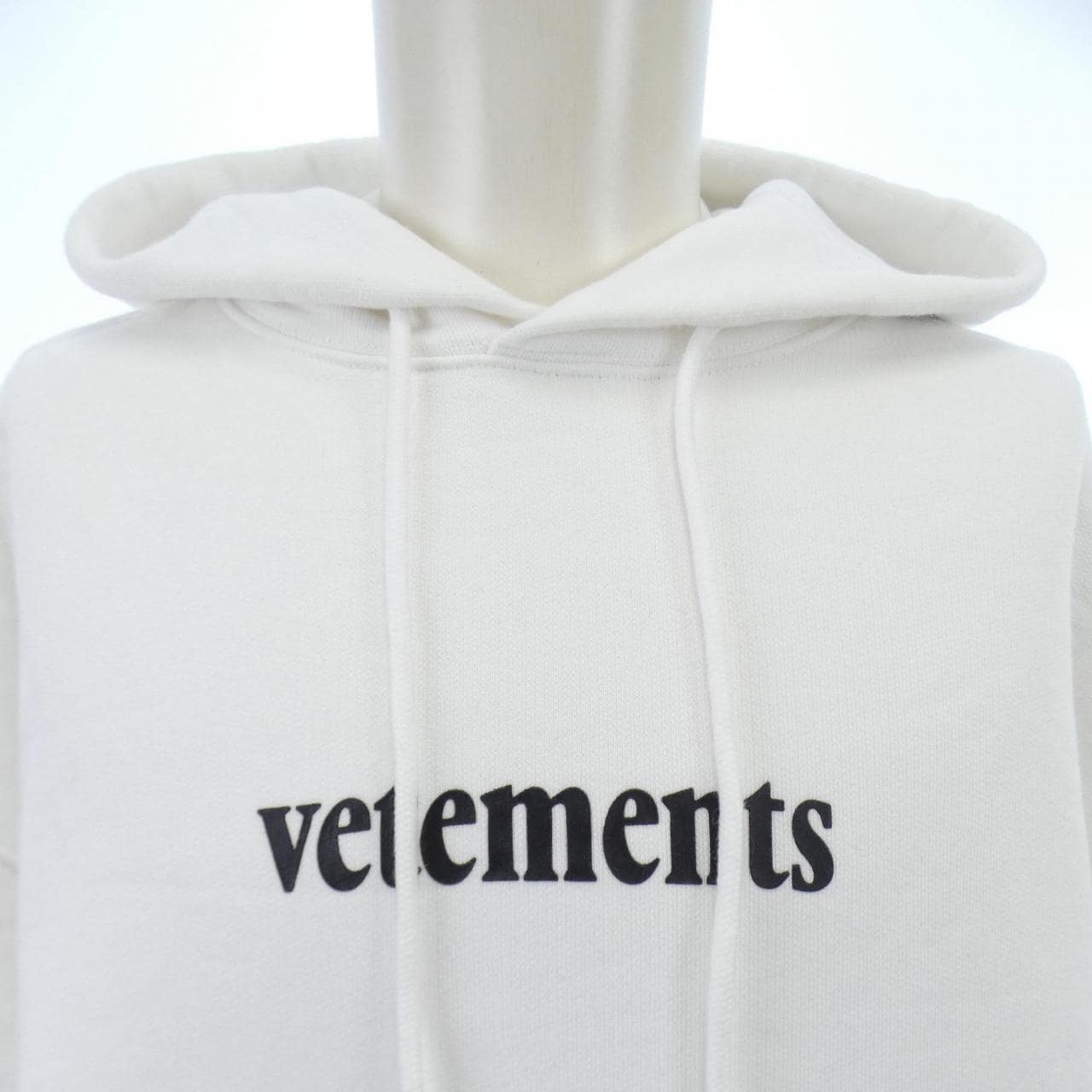 ヴェトモン VETEMENTS パーカー