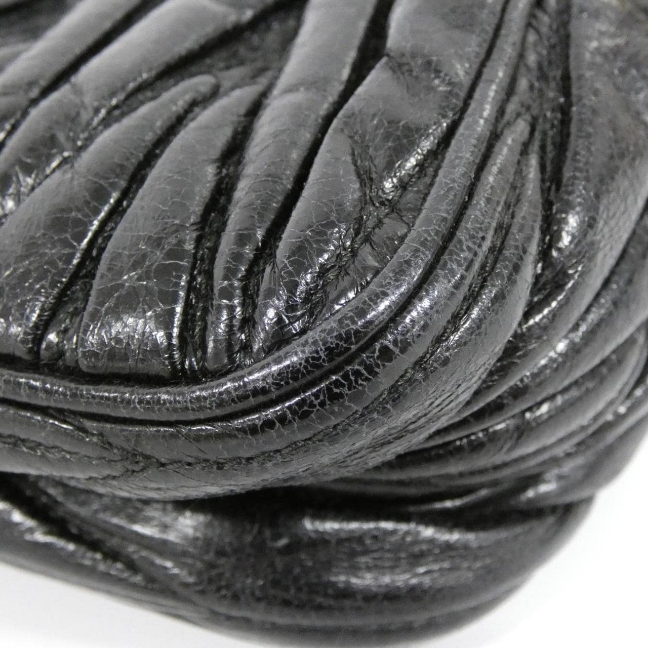 ミュウミュウ RT0634 ショルダーバッグ