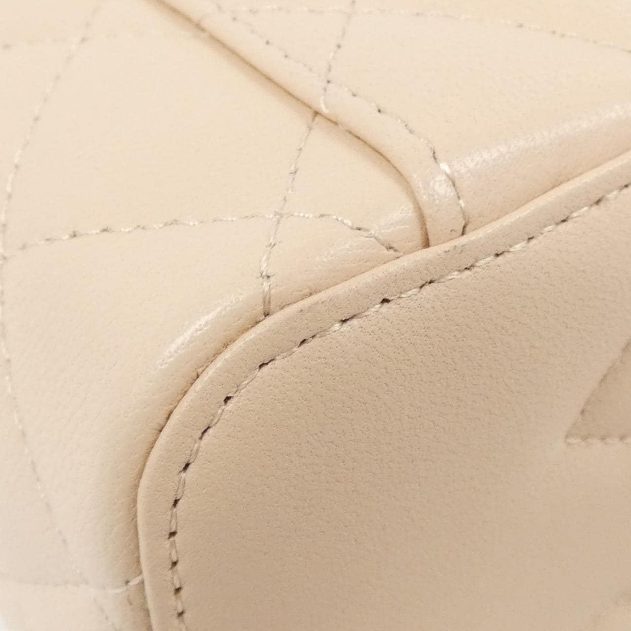 シャネル AP3301 ショルダーバッグ