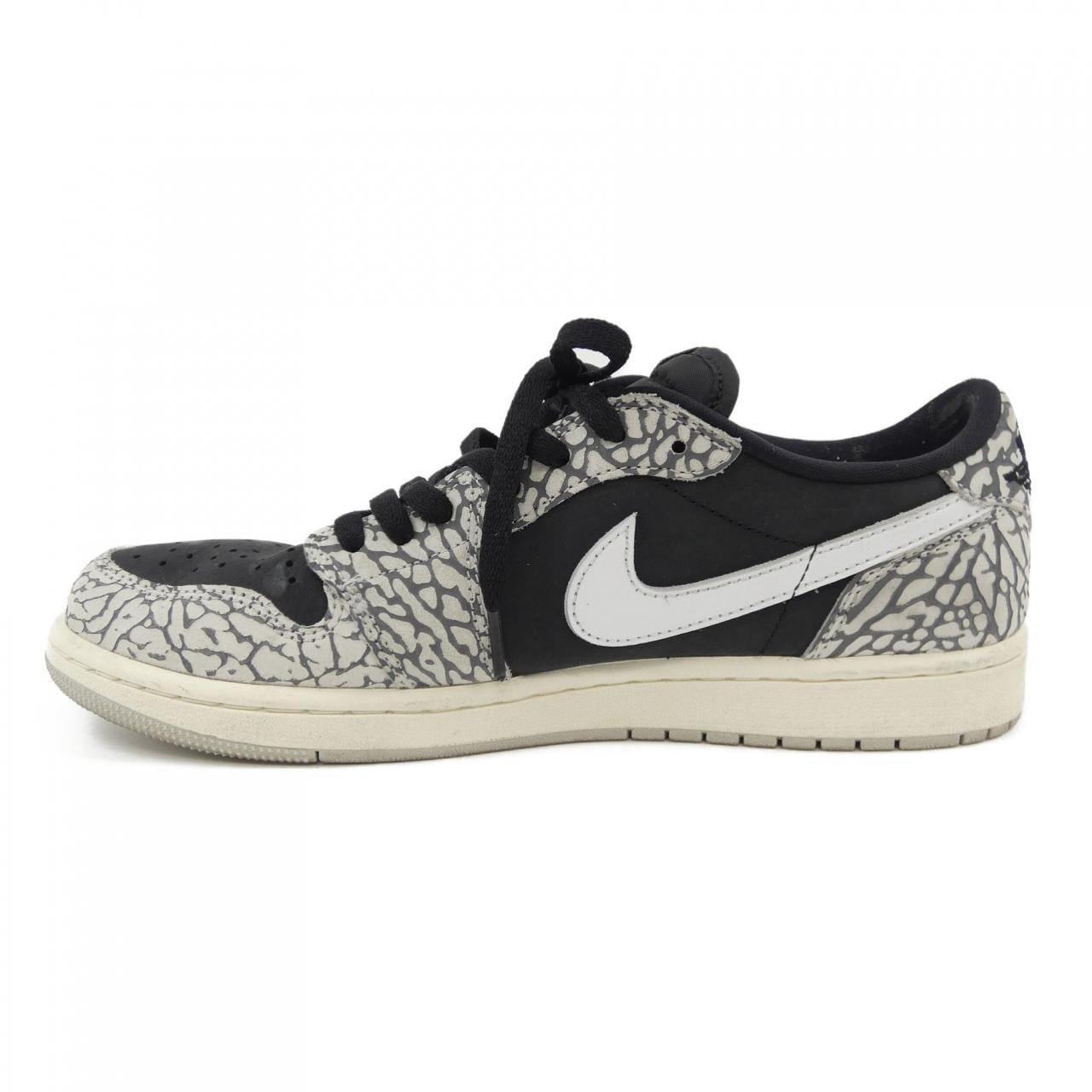 ナイキ ジョーダン NIKE JORDAN スニーカー