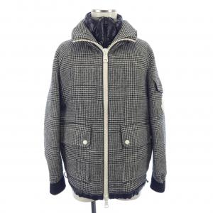 モンクレール MONCLER ダウンジャケット