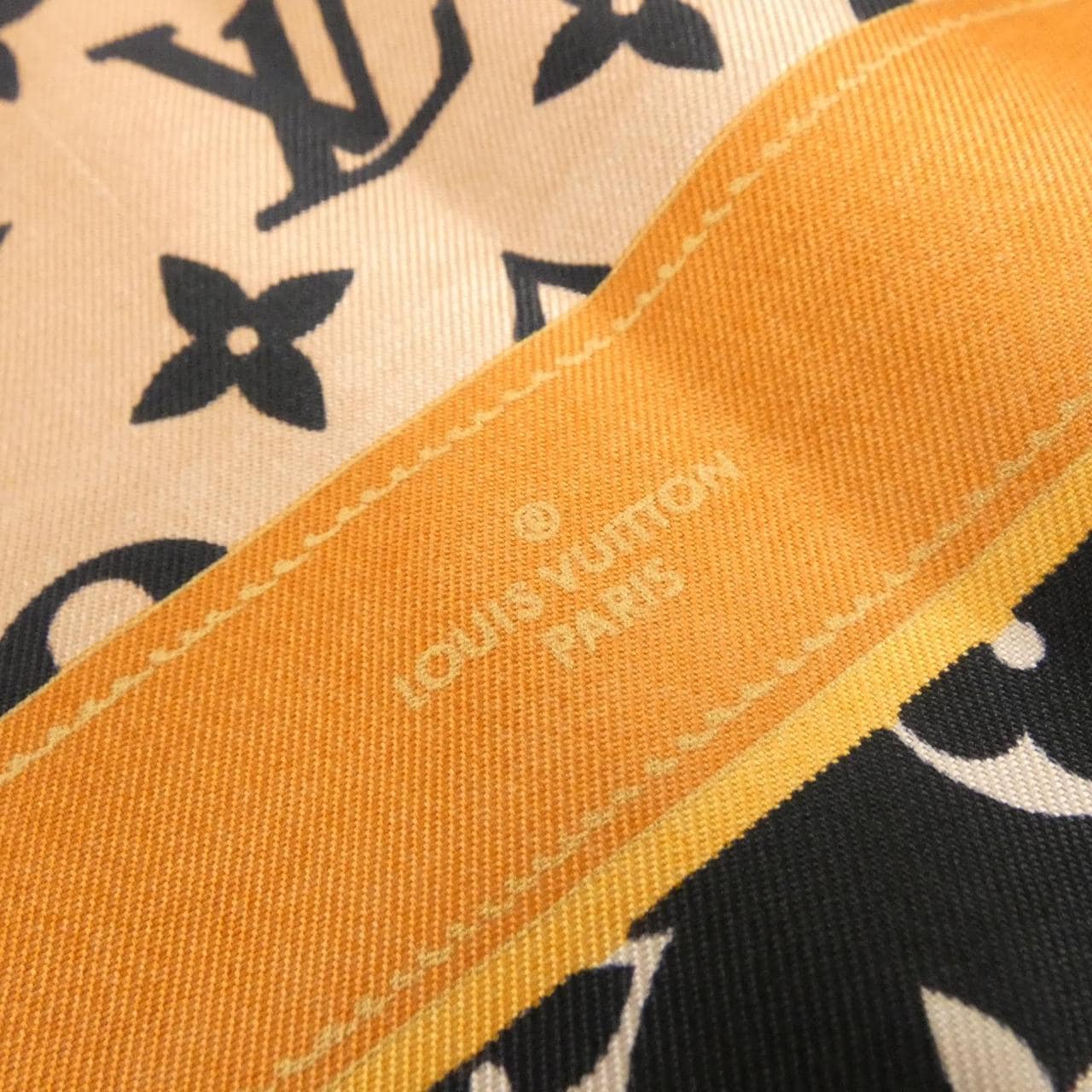 LOUIS　VUITTON　カレ ライジング コンフィデンシャル　 M76145 コメ兵｜ルイヴィトン モノグラム カレ ライジング コンフィ