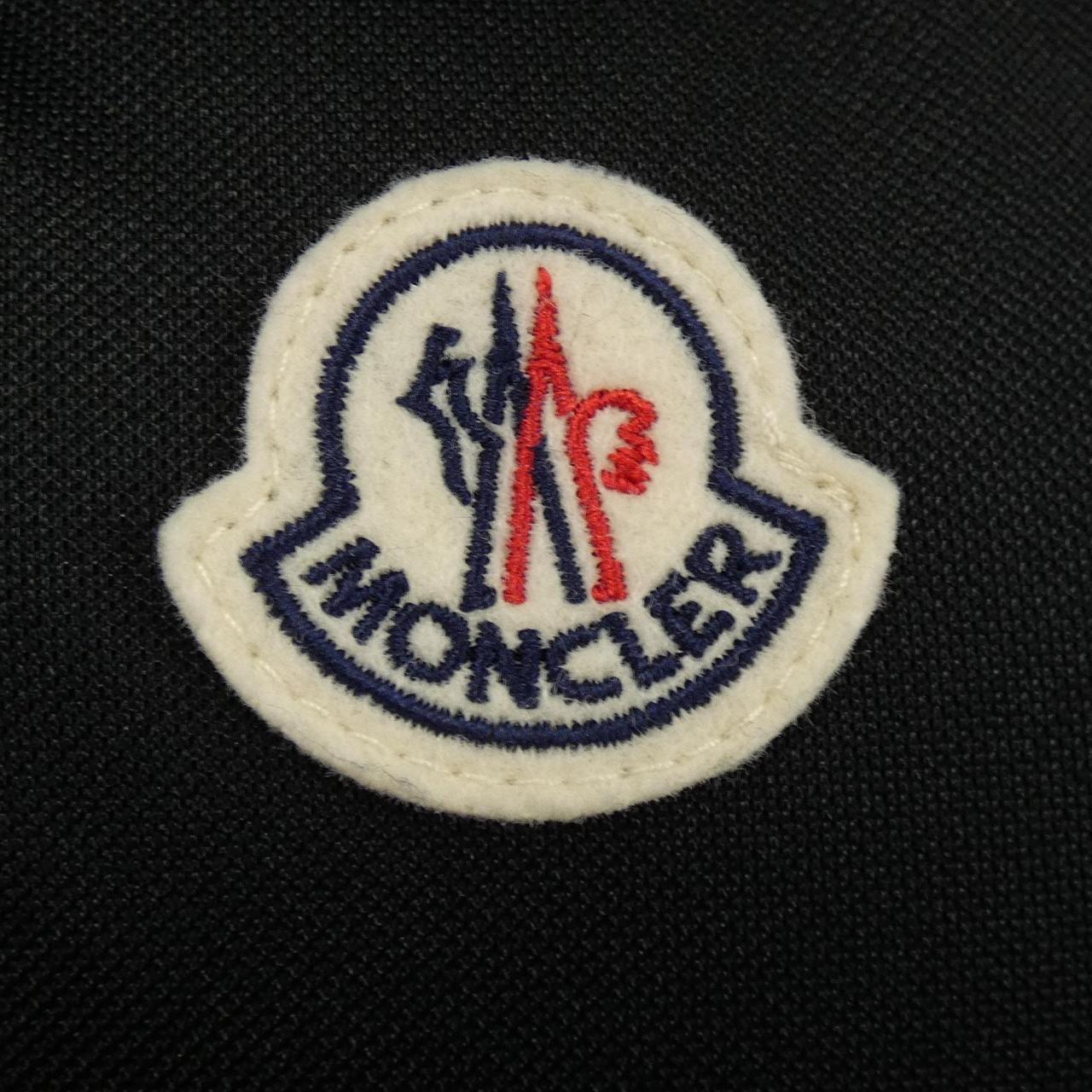 モンクレール MONCLER ダウンジャケット